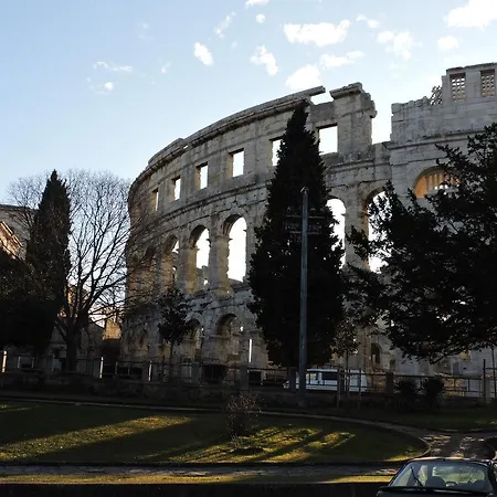 In Center Διαμέρισμα