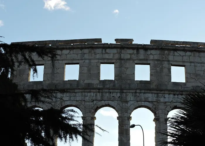 아파트 In Center *