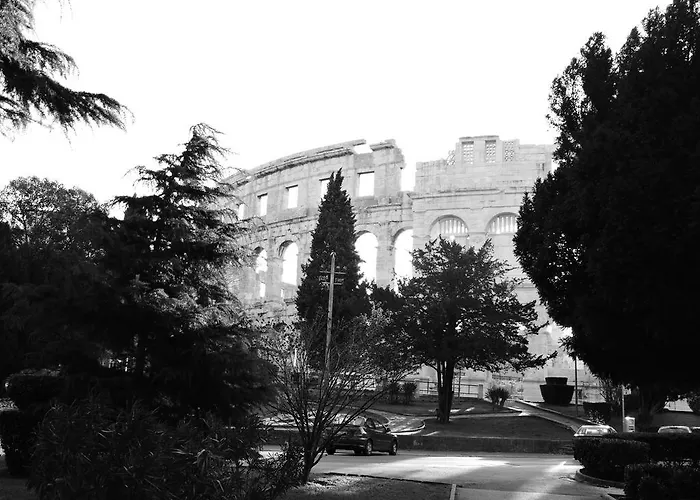 아파트 In Center 풀라